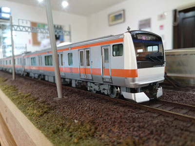 u-trains-e233-0-201711-0.jpg